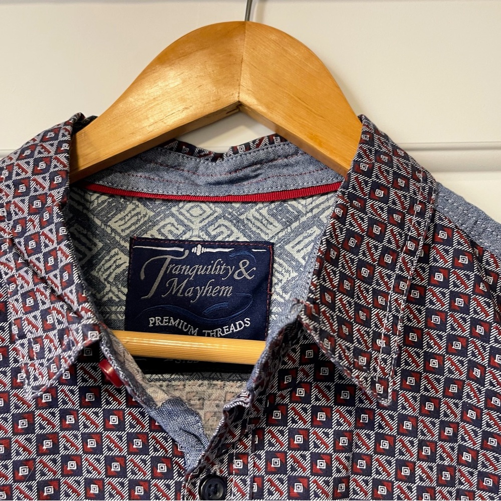 Men’s XL Tranquility & Mayhem patterned button down - NWOT - Picture 3 of 4